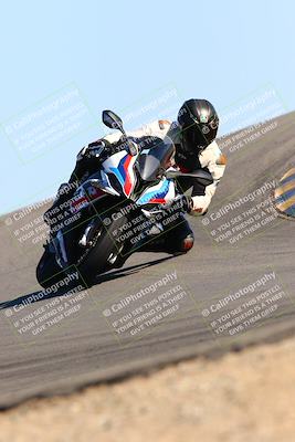 media/Feb-12-2022-SoCal Trackdays (Sat) [[3b21b94a56]]/Turn 12 (140pm)/